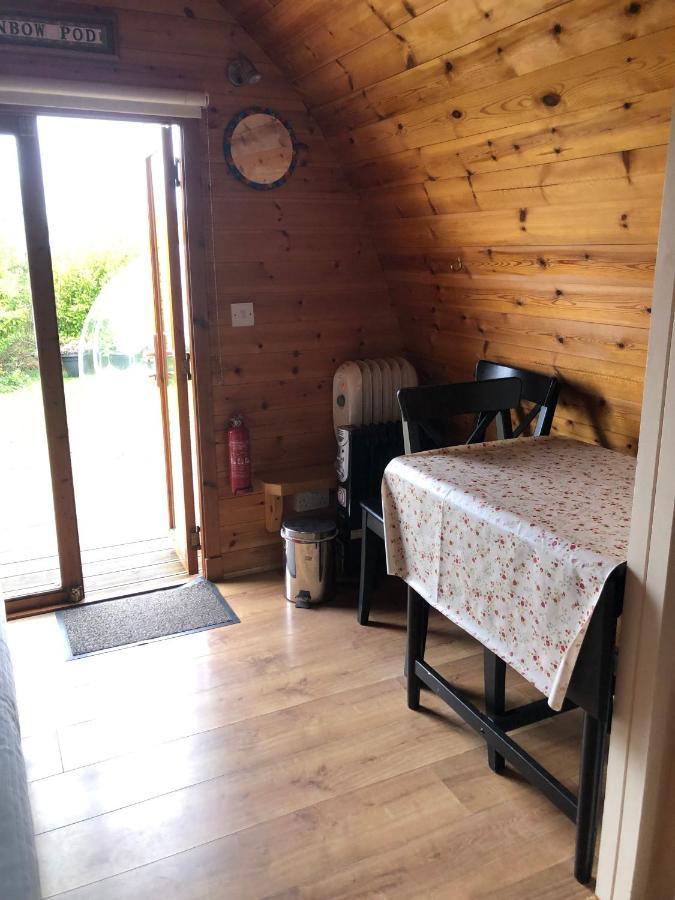 The Rainbow Pod Villa Milltown Malbay Exterior photo