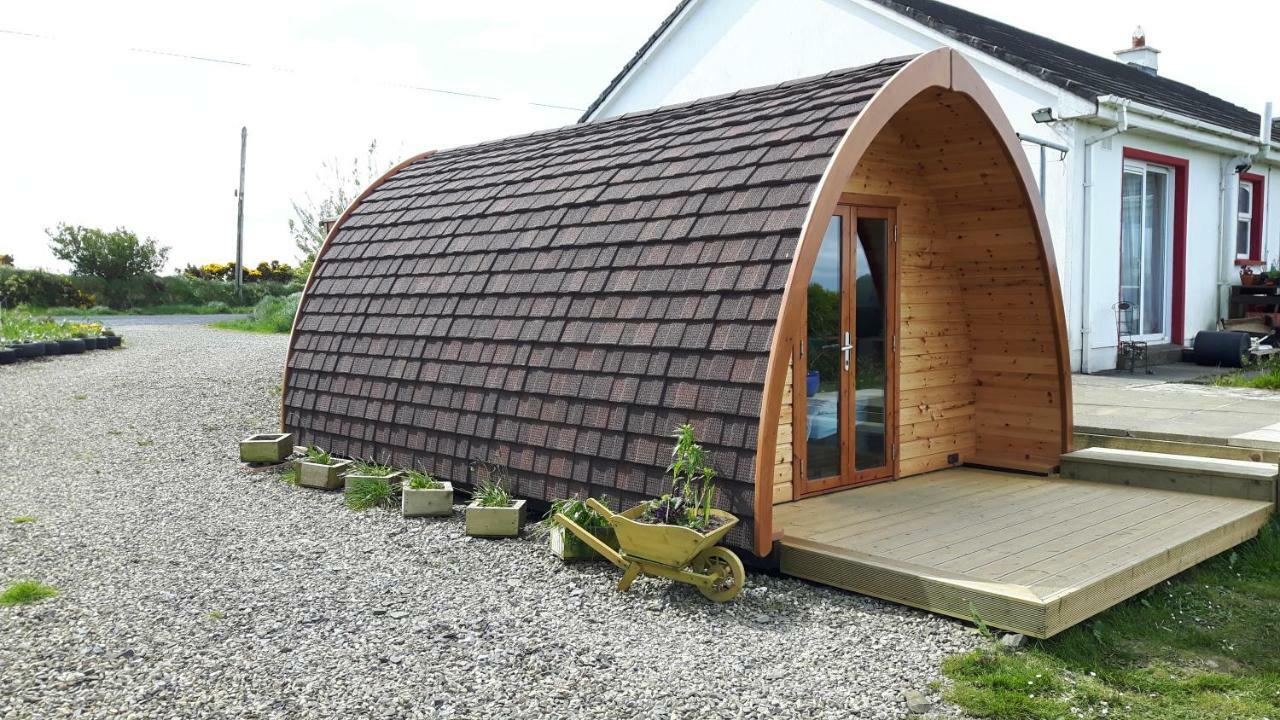 The Rainbow Pod Villa Milltown Malbay Exterior photo