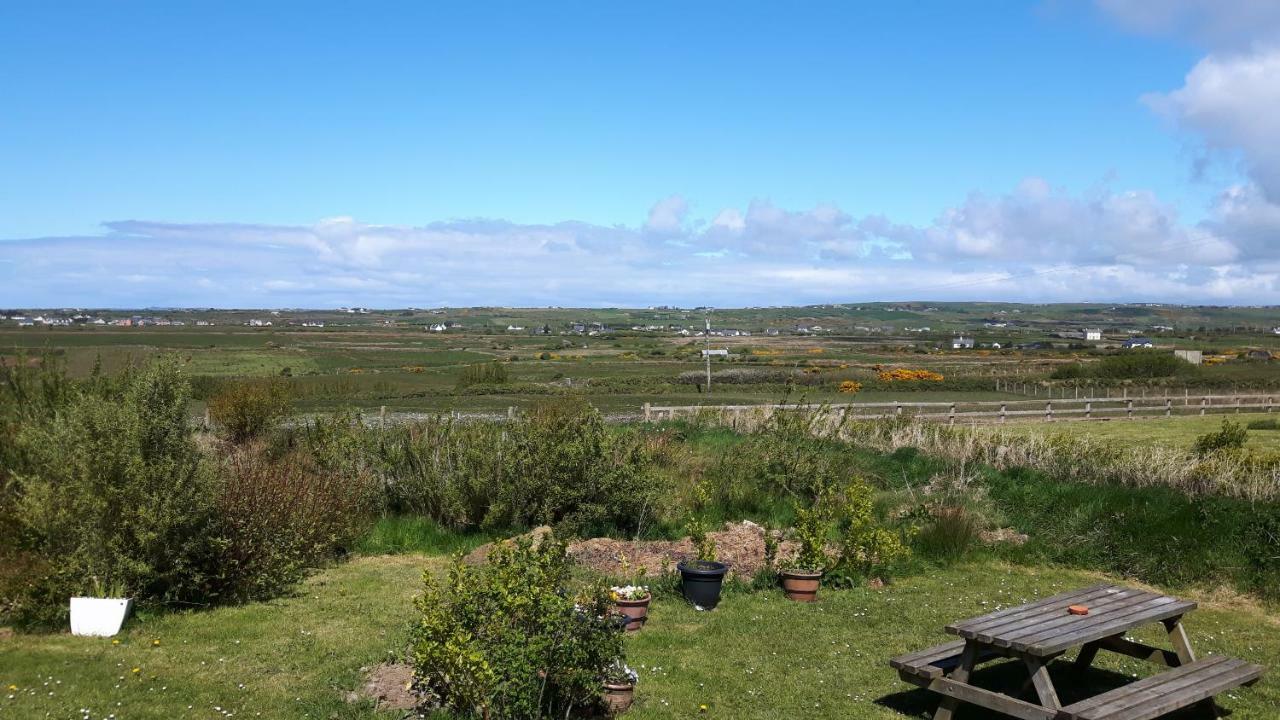 The Rainbow Pod Villa Milltown Malbay Exterior photo