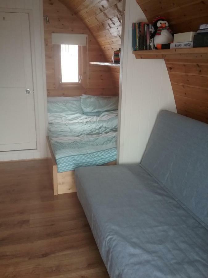 The Rainbow Pod Villa Milltown Malbay Exterior photo
